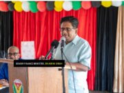 Finance Minister praises NIS for clearing backlog of 14,000 claims